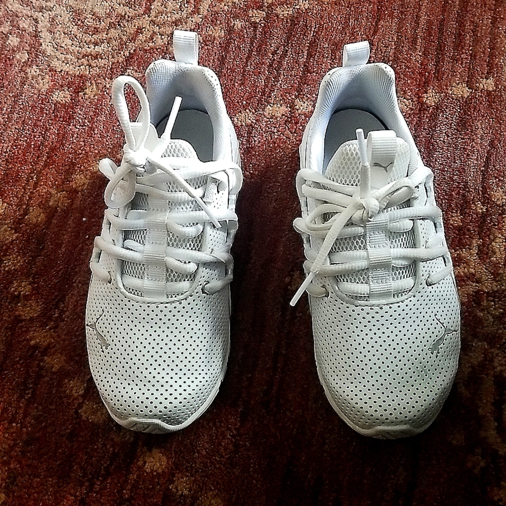 Boys Puma little kids size 13 white sneakers